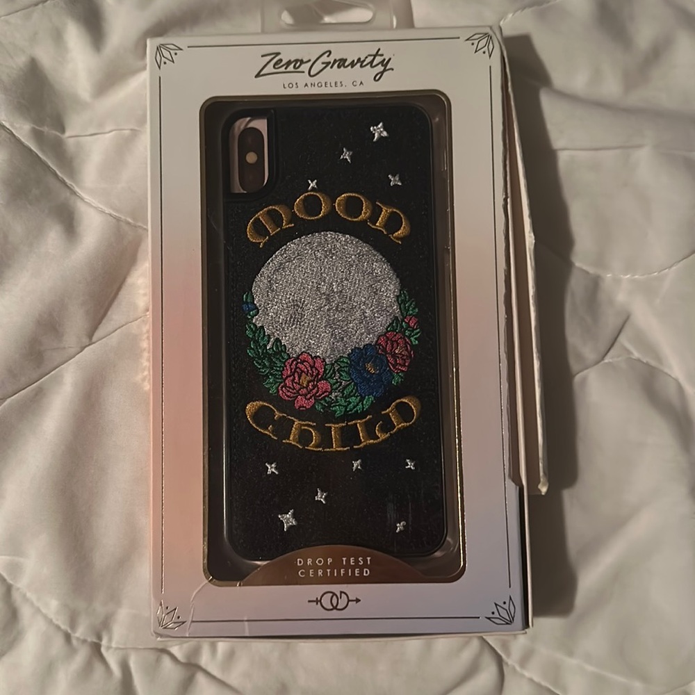 Brand new zero gravity iphone x case. Bought the wrong size, couldnt return.